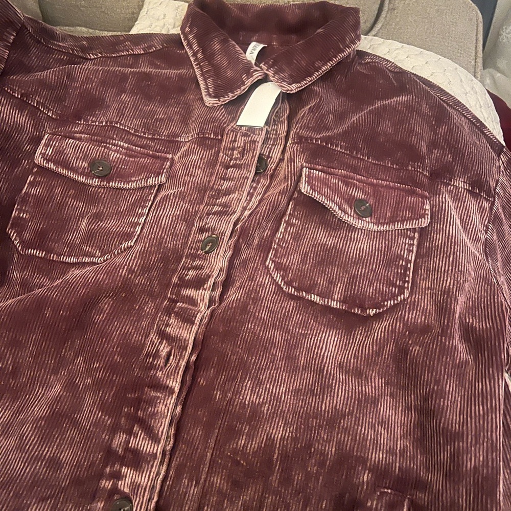 Women’s plus sized distressed corduroy shirt jacket